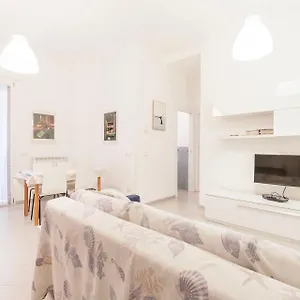 Appartement 055 G&g House, Levanto